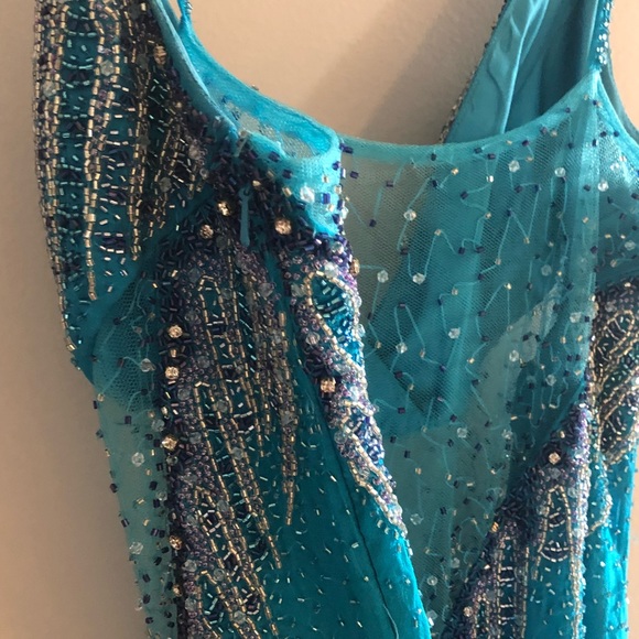 Vegas Dress Ombre Turquoise w/sheer beaded shawl - Picture 6 of 7